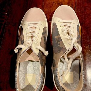 Dolce Vita shoes size 9.5